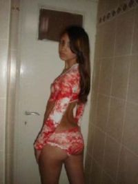 Prostitute Ottavia in United Arab Emirates